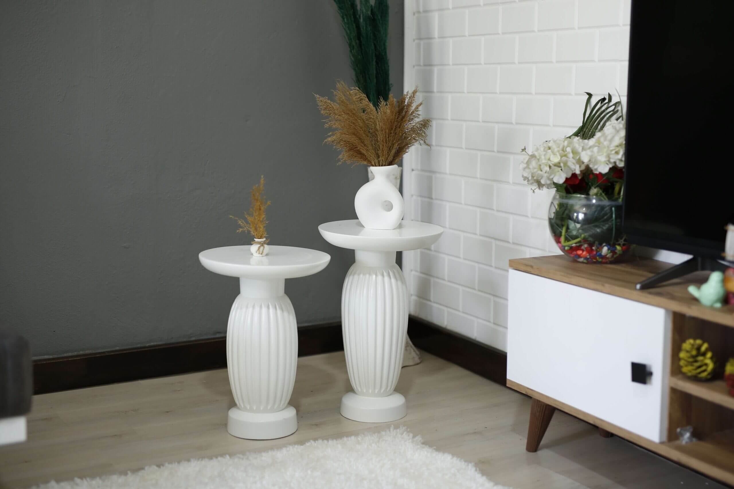 2'li Çizgili Beyaz Vazo Yan Sehpa